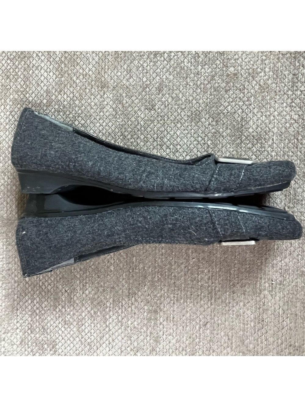 Liz Claiborne Gray Buckle Ballerina Flats size 10 EUC - Picture 6 of 16